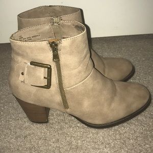 Heeled ankle booties